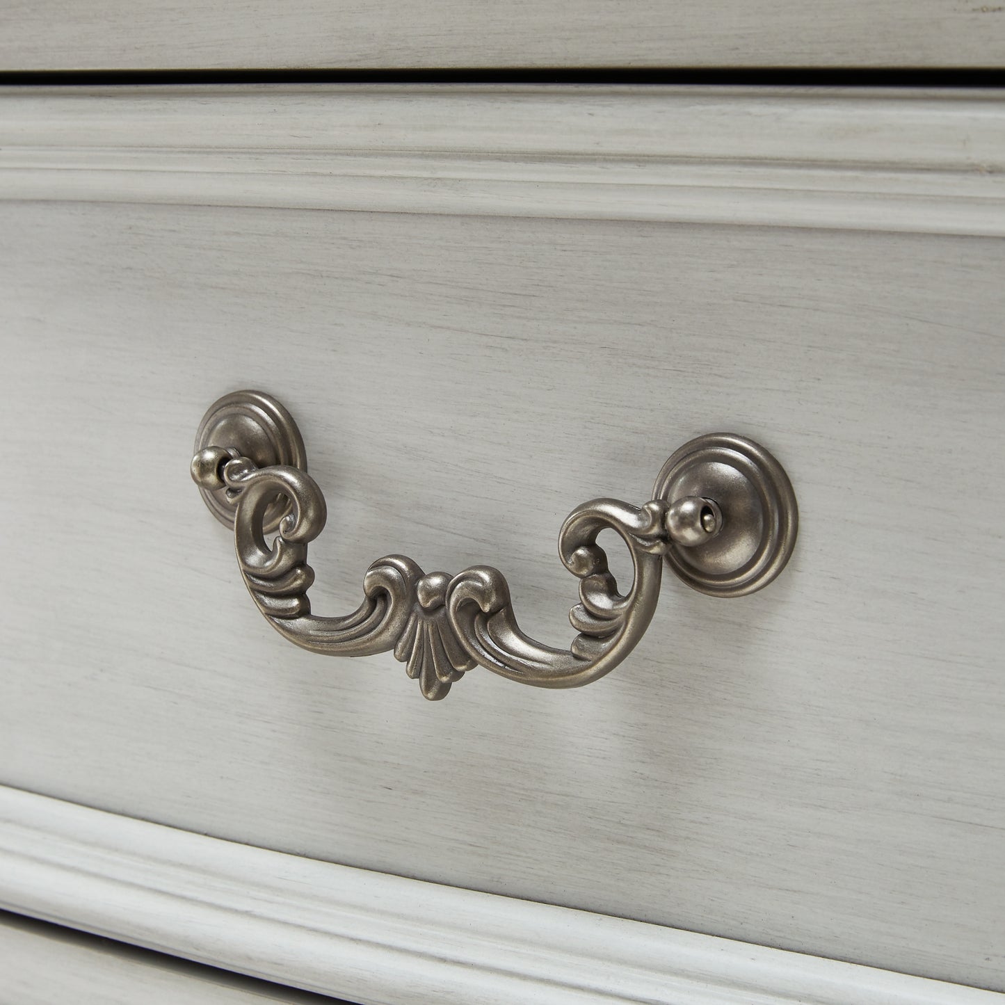 Montelaine Dresser